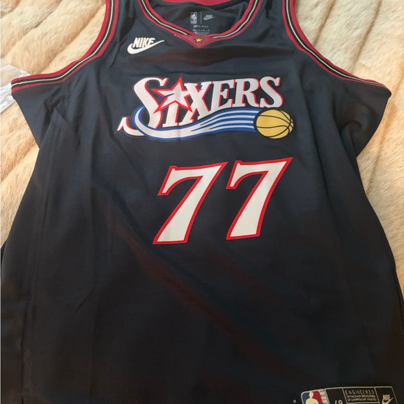 Authenticated Edgecomb Retro 76ers - Picture 2 of 2